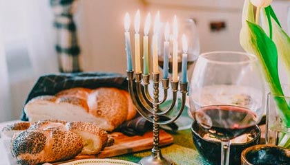 角球防守中吕迪格疑似使用过分力量卡身位，裁判未做判罚